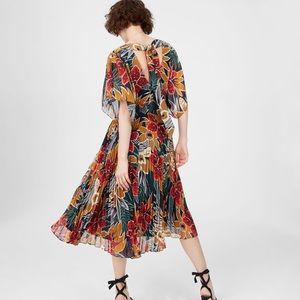 NWOT Club Monaco Zorbina dress